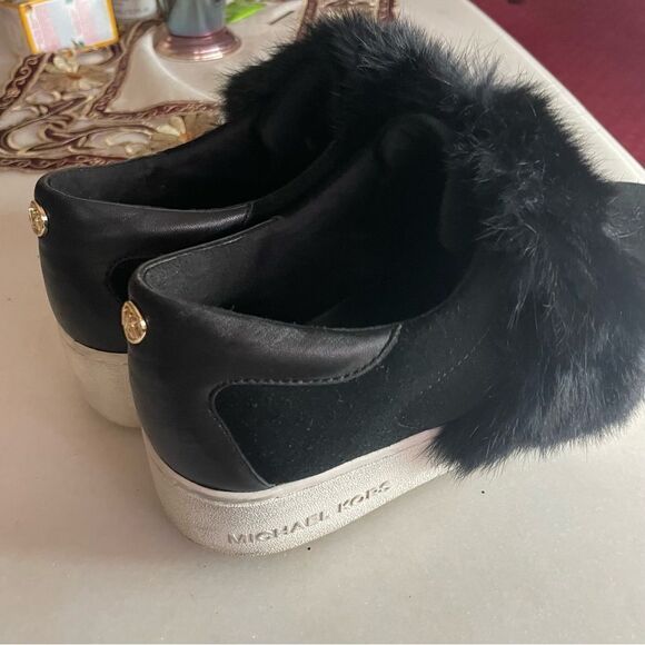 Michael Kors Black Suede Fur Maven Leather Rabbit Fur Sneakers Size 9 - Picture 2 of 9